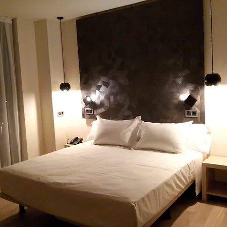 Plaza 2* בילבאו