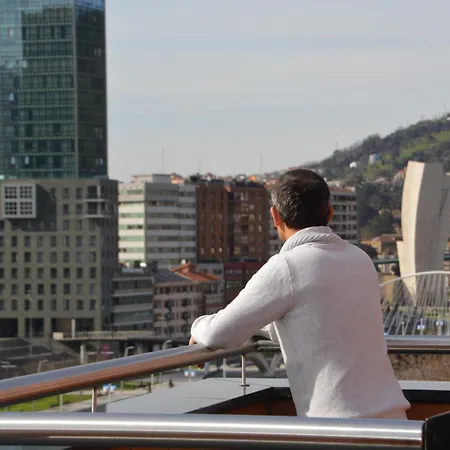 毕尔巴鄂广场酒店 2*