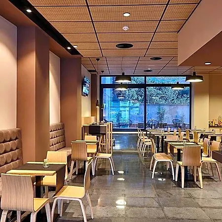 Plaza فندق بلباو