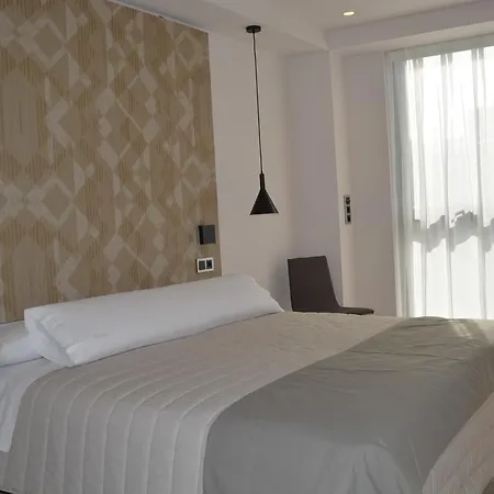 毕尔巴鄂广场酒店 2*