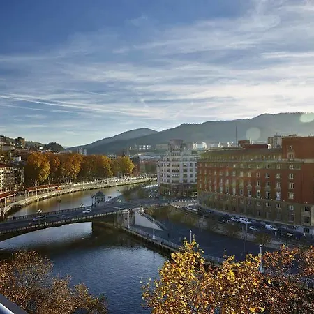 毕尔巴鄂广场酒店 2*