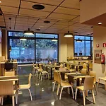 Szálloda Plaza 2*